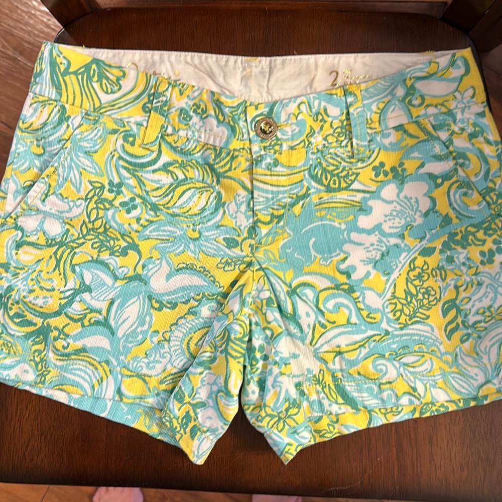 Lilly Pulitzer, size 2, the Callahan short